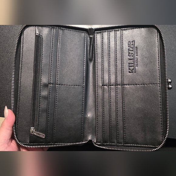 Killstar Black Zippered Wallet - Picture 3 of 8